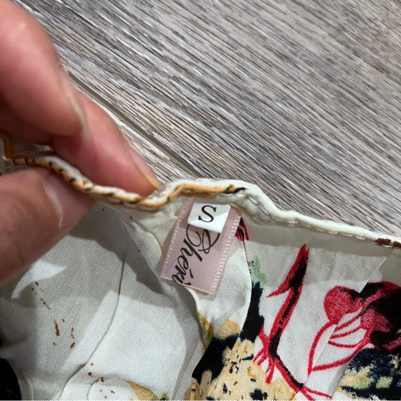 Flowy floral dress - Picture 5 of 9